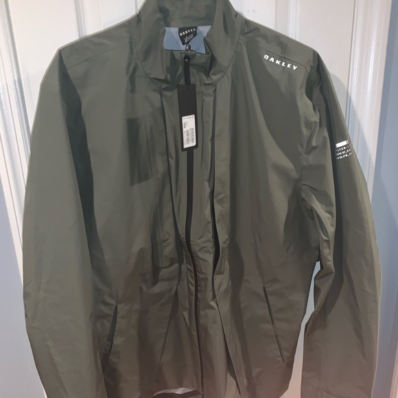 oakley latch jacket